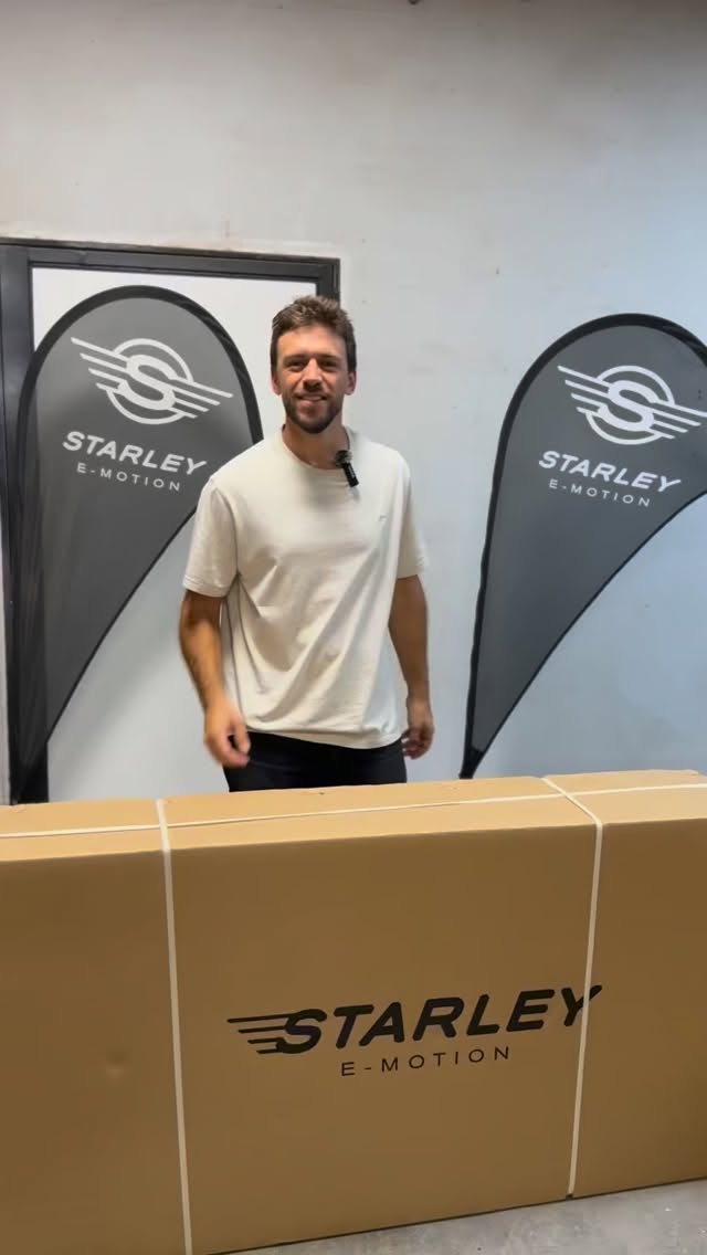 ⚡️Queríamos cerrar el año bien arriba, así que trajimos este nuevo color de MOUNTAIN PRO que es un fuego 🔥⚡️🚲 

Apurate que vuelaaan! 
.
.
.
#ebikes #movilidadelectrica #bicicletaselectricas